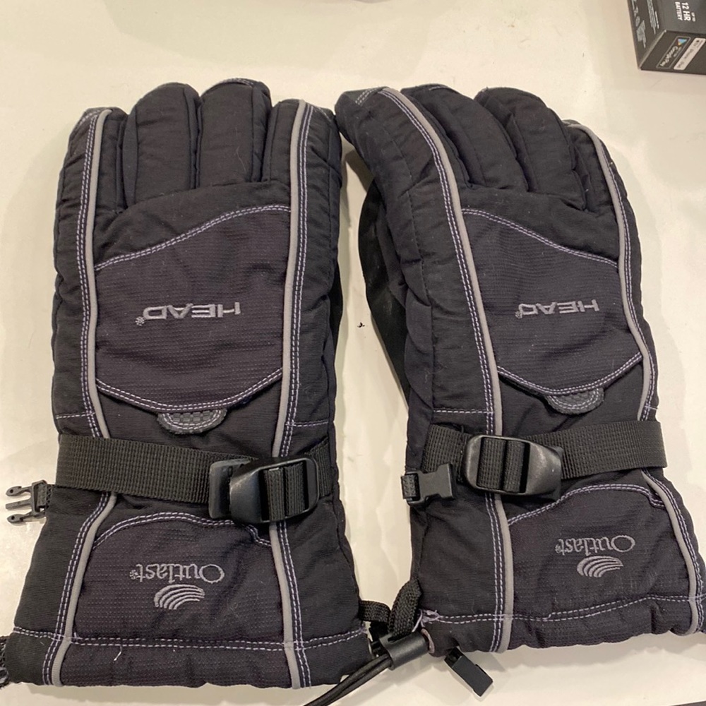 Black gloves